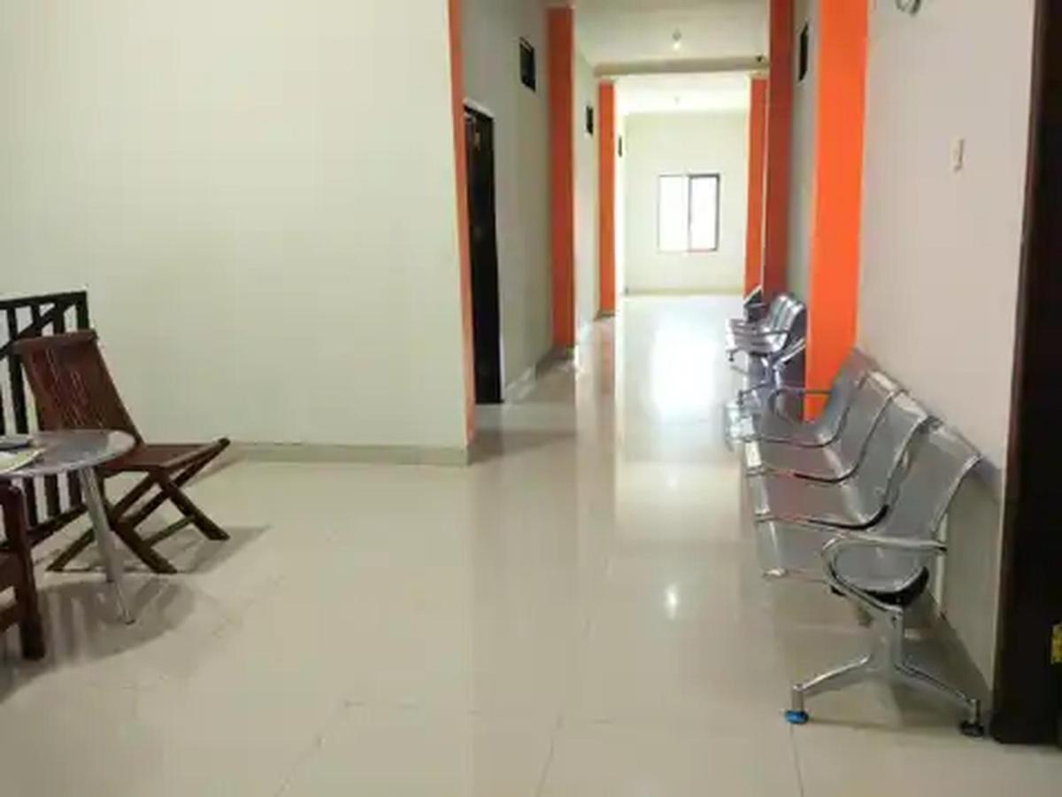 Reddoorz At Hotel Nuansa Ngawi Zewnętrze zdjęcie